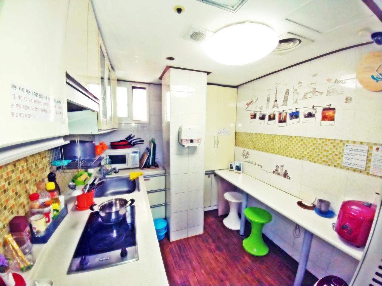 Easylivingtel Hotel Seoul Bagian luar foto