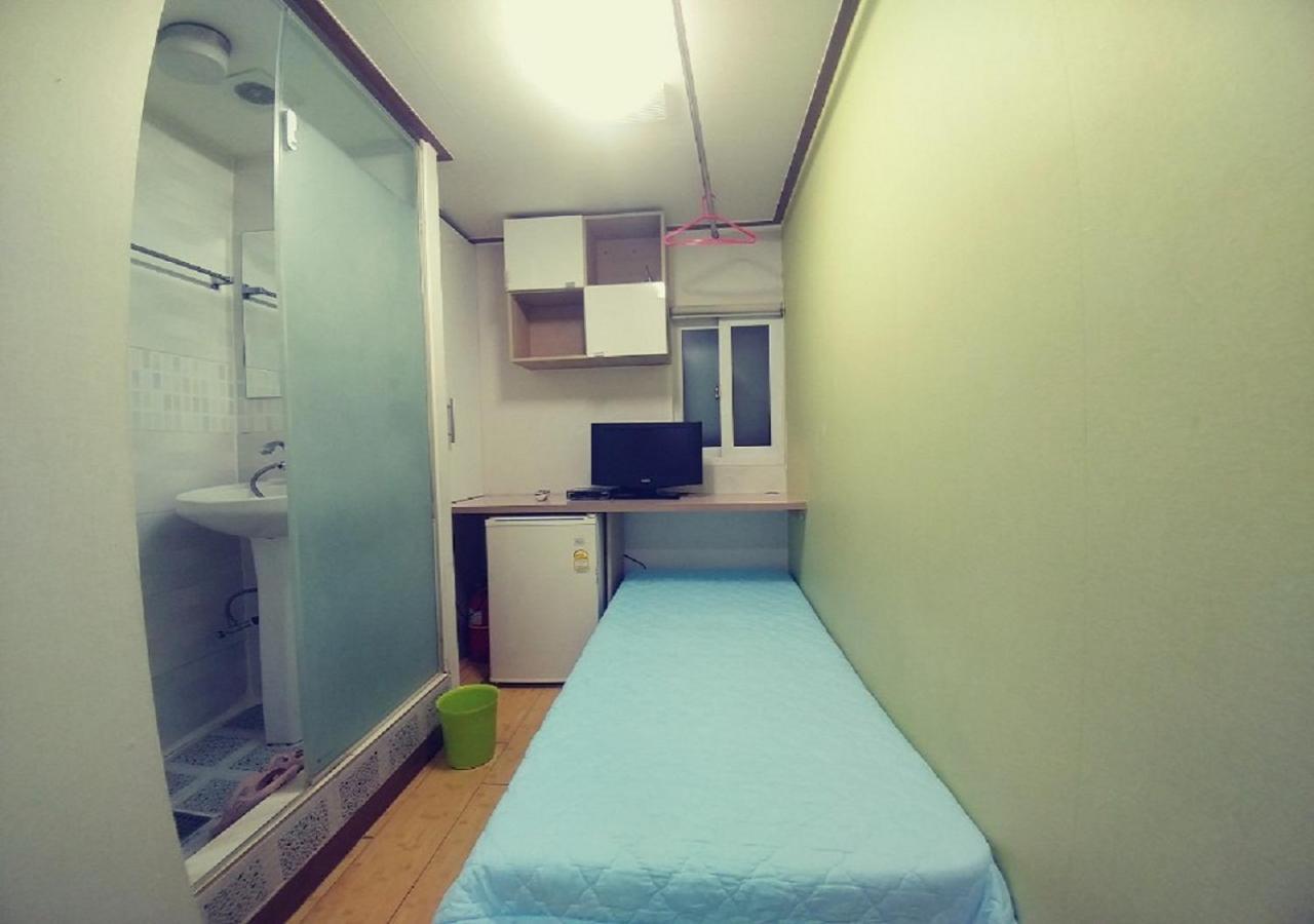 Easylivingtel Hotel Seoul Bagian luar foto